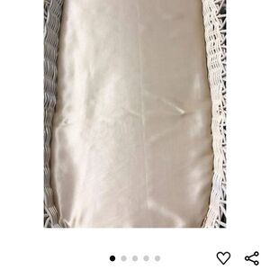 Silk bassinet sheet - used for Snoo